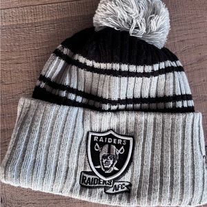 Las Vegas Raiders lined beanie